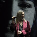 “Lazarus” di David Bowie: un’opera rock di grande impatto al teatro Ivo Chiesa di Genova