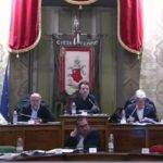 Fermo: tensioni politiche dopo la mozione sull’interruzione volontaria di gravidanza