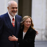 Giorgia Meloni incontra Edi Rama a Tirana: focus su migrazione e sicurezza al vertice europeo