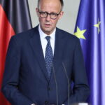 Il cancelliere tedesco Merz privilegia alleanze con Francia e Polonia, l’Italia resta ai margini