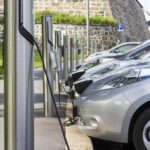 Il governo italiano rialloca 600 milioni di euro: focus su bonus auto elettriche