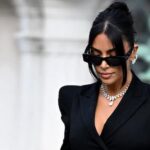 Kim Kardashian testimonia in tribunale: il perdono a uno dei rapinatori e il racconto della paura