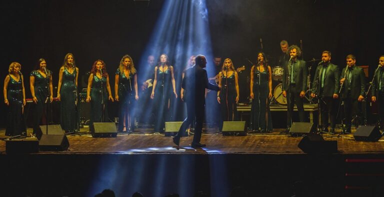 Napoli si illumina con “That’s Napoli Show…Mistery”: un concerto-spettacolo da non perdere