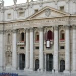 Papa Leone XIV: un nuovo pontefice tra tradizione e modernità nella Chiesa cattolica