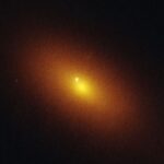 Scoperto un buco nero supermassiccio spostato nel cuore di una galassia lontana