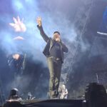 Vasco Rossi inaugura il ‘Vasco Live Duemilaventicinque’ con un messaggio di celebrazione della vita