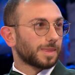 Affari tuoi: Michele e Arianna affrontano una puntata piena di colpi di scena e sfortuna