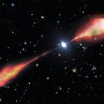 Astronomi osservano un getto radio gigantesco risalente ai primordi dell’Universo