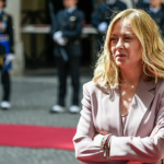 Crisi in Iran: Meloni convoca riunione urgente con i ministri e l’intelligence
