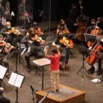 Ferrara ospita un evento unico: i bambini dirigono l’orchestra al teatro comunale Claudio Abbado