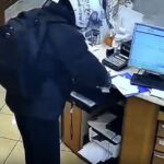 Finge di essere un turista e rapina una farmacia a Roma: arrestato un pregiudicato