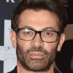 Gianni Sperti potrebbe diventare il nuovo tronista di Uomini e Donne a settembre 2025