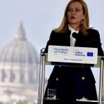 Giorgia Meloni in contatto con leader internazionali per affrontare la crisi in Medio Oriente