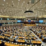 L’Italia cambia rotta sulla direttiva contro le false dichiarazioni ambientali: la Commissione Ue ritira la proposta