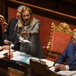 La premier Meloni difende il riarmo italiano al vertice Nato: obbligo o opportunità?