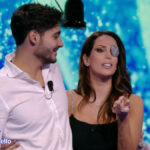 Rottura tra Helena Prestes e Javier Martinez: il gesto di Gessica Notaro che fa discutere