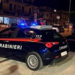 Tentato omicidio e rapina a Napoli: arrestato un 56enne dopo una serie di aggressioni