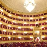 Il Teatro alla Scala ripristina il dress code: nuove regole per l’ingresso e il comportamento