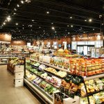 Il fenomeno del grocery tourism: alla scoperta dei supermercati locali in viaggio