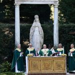 Leone XIV celebra la prima Messa per la custodia della creazione a Castel Gandolfo