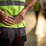 Mal di schiena: in Italia 8 milioni di casi e una spesa da oltre 11 miliardi. A Roma il congresso che rilancia le cure mininvasive
