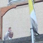 Papa Francesco torna a Castel Gandolfo: l’Angelus dopo tredici anni di assenza