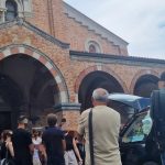 Ultimo saluto a Lorenzo Mezzalana: una comunità in lutto per una vita spezzata